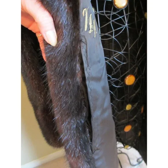 VINTAGE DYED FULL LENGTH BLACK BROWN RANCH MINK BY LLOYDS MEDIUM LINED